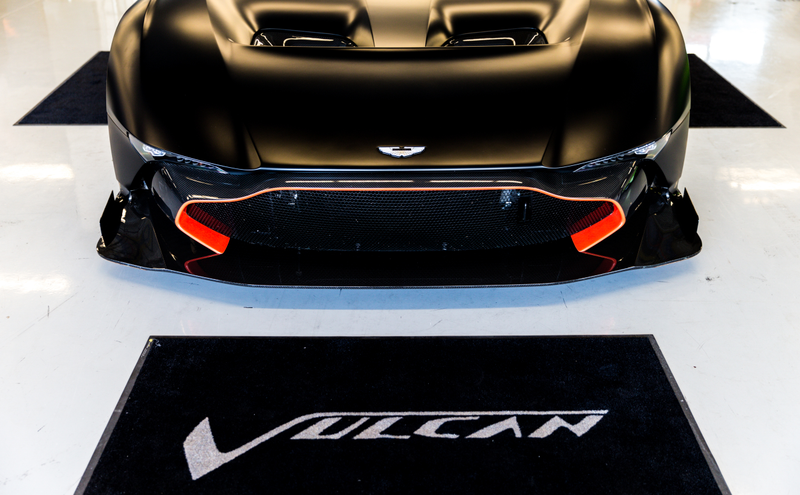 Illustration for article titled Behold The Unfathomably Gorgeous Spectacle Of An Aston Martin Vulcan Track Day